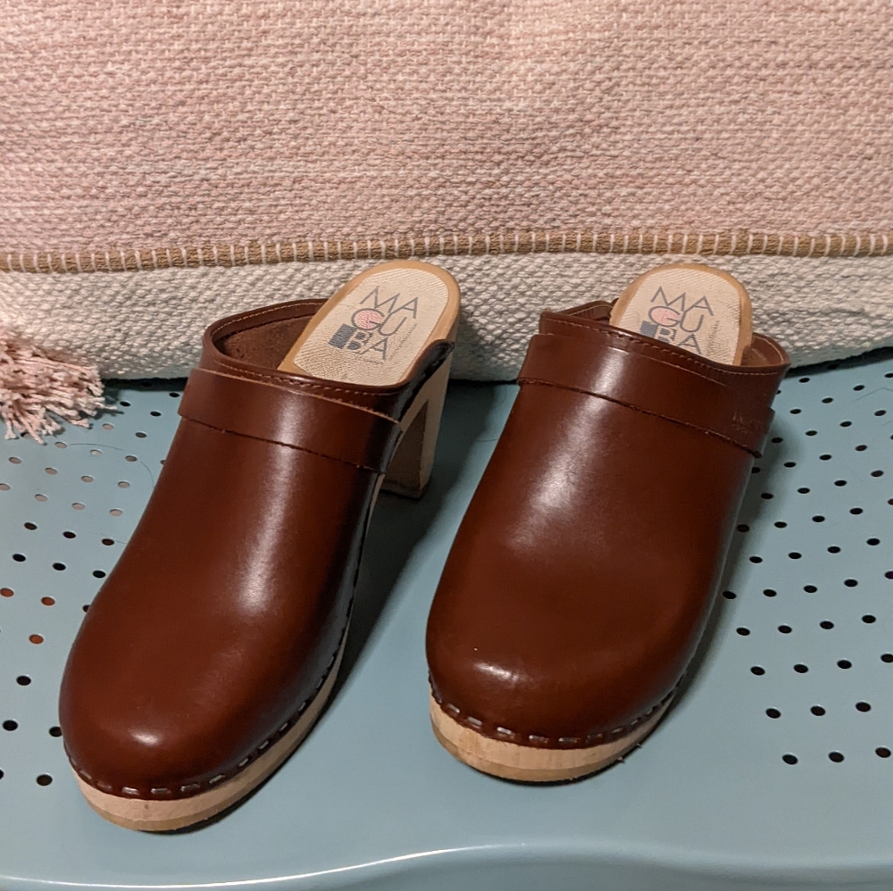 Maguba Brown Leather Mules